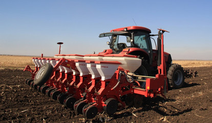 格兰2BQJ-12型精量播种机荣获2014中国农业机械年度产品TOP50市场领先奖_农机通讯社